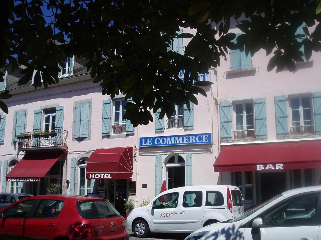 Hotel Le Commerce บาญเญอ-เดอ-บีกอร์ ภายนอก รูปภาพ